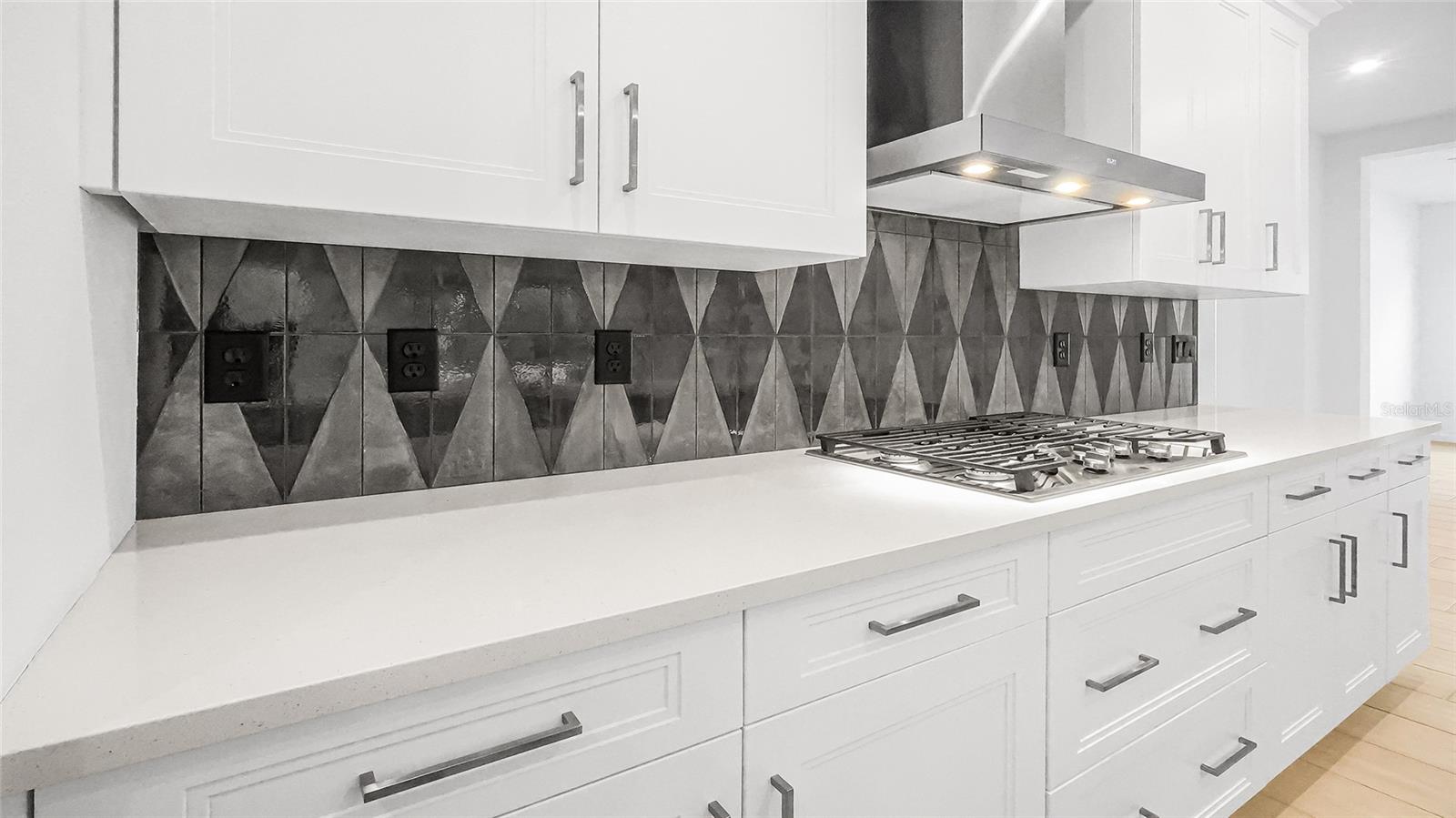 Image 22 of 49 For 944 Club Cresswind Drive