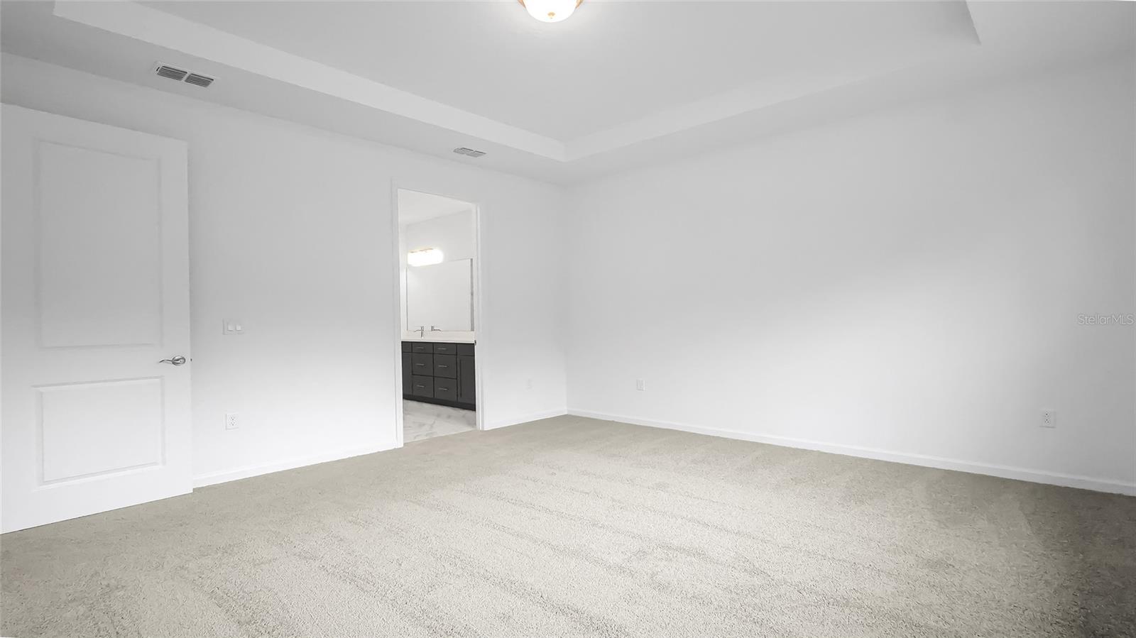 Image 25 of 49 For 944 Club Cresswind Drive