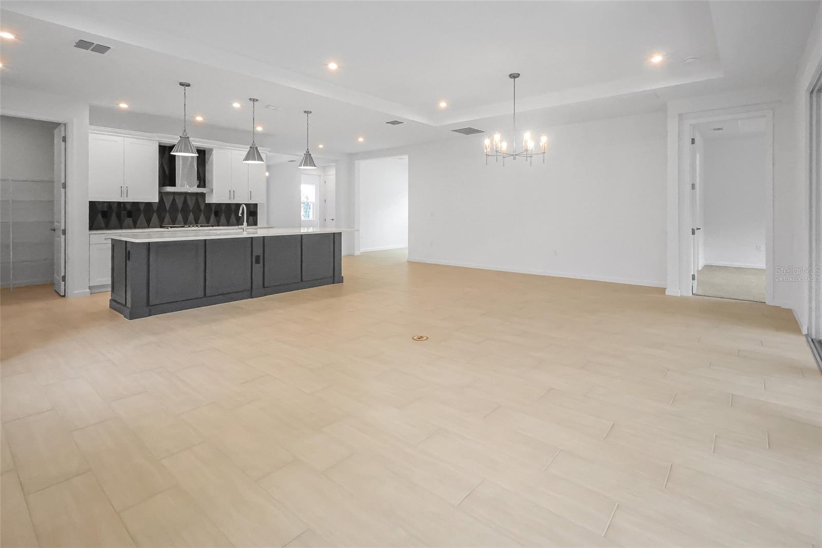 Image 44 of 49 For 944 Club Cresswind Drive