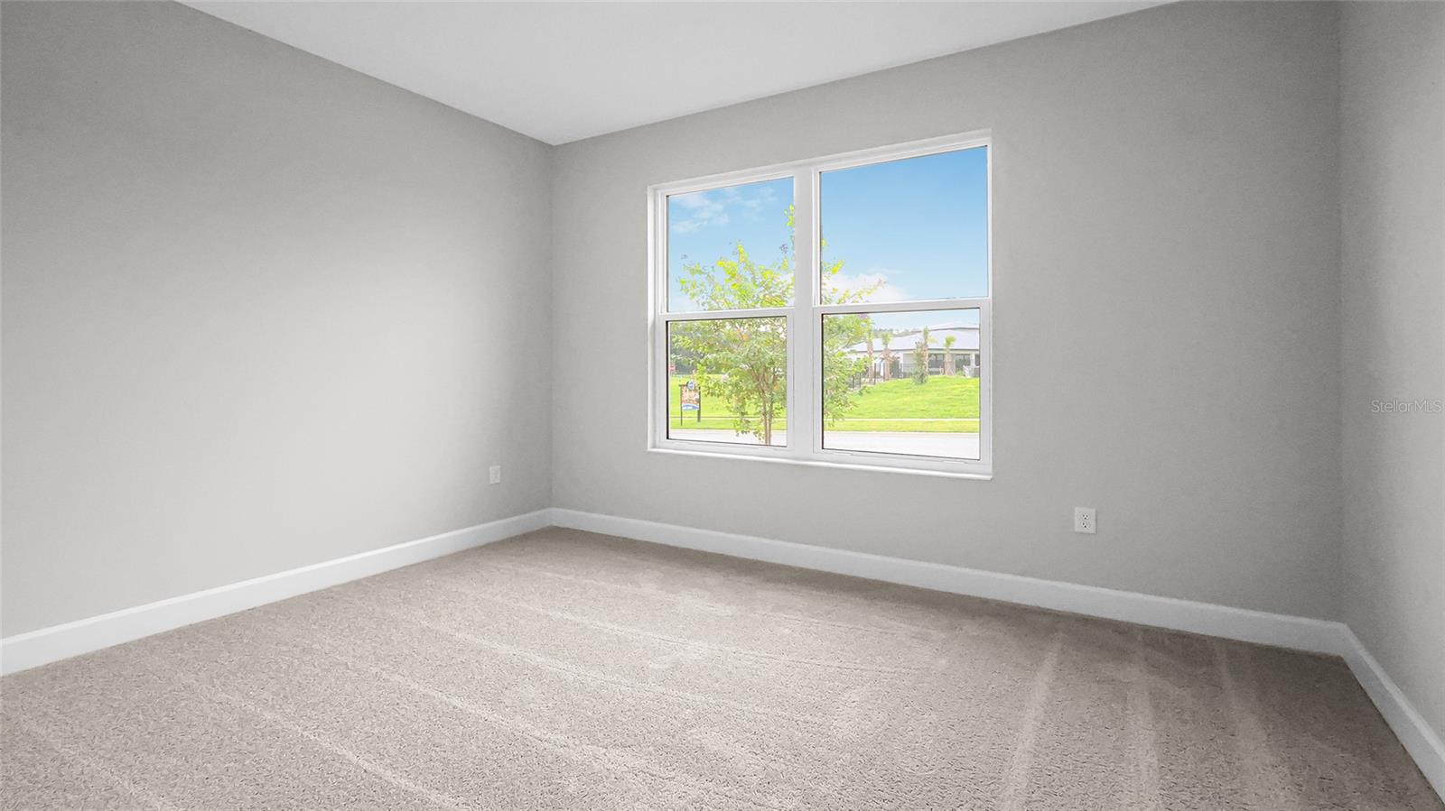 Image 13 of 82 For 960 Club Cresswind Drive