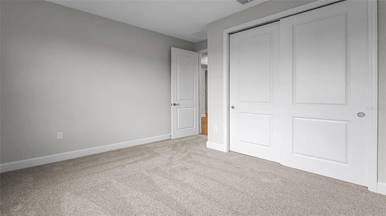 Image 15 of 82 For 960 Club Cresswind Drive