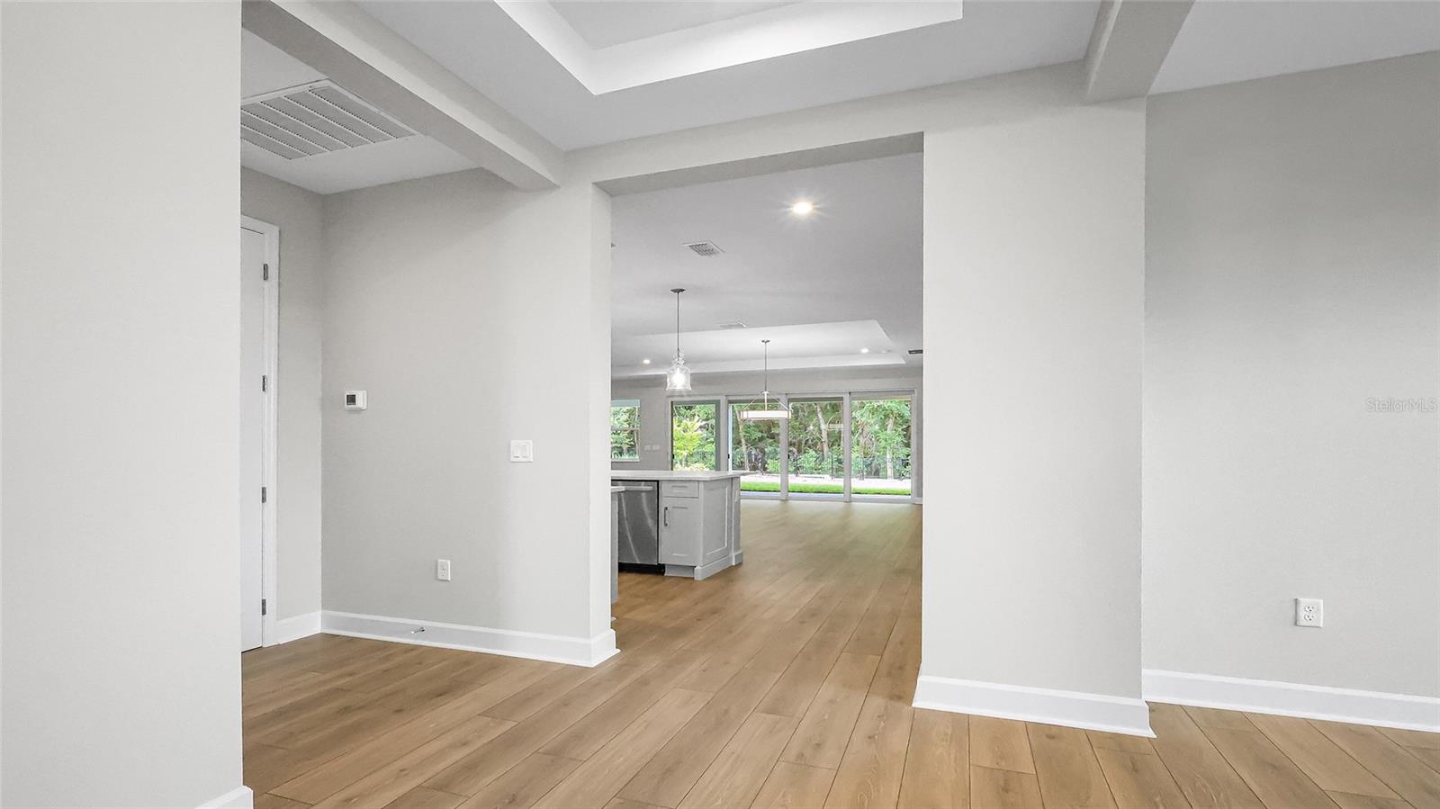 Image 17 of 82 For 960 Club Cresswind Drive