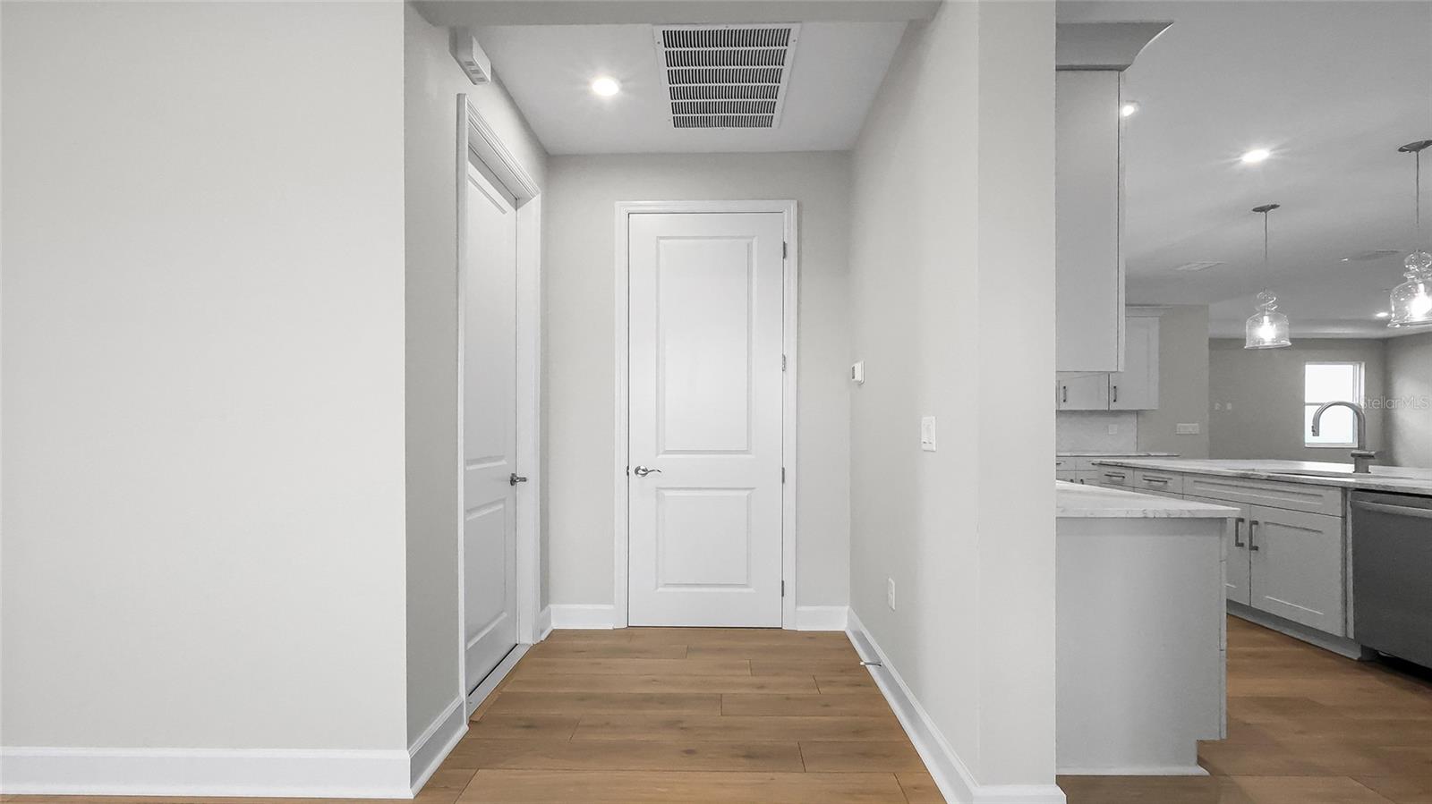 Image 20 of 82 For 960 Club Cresswind Drive