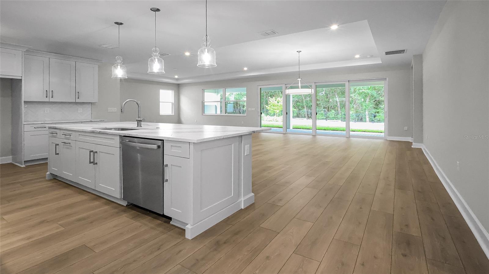 Image 23 of 82 For 960 Club Cresswind Drive