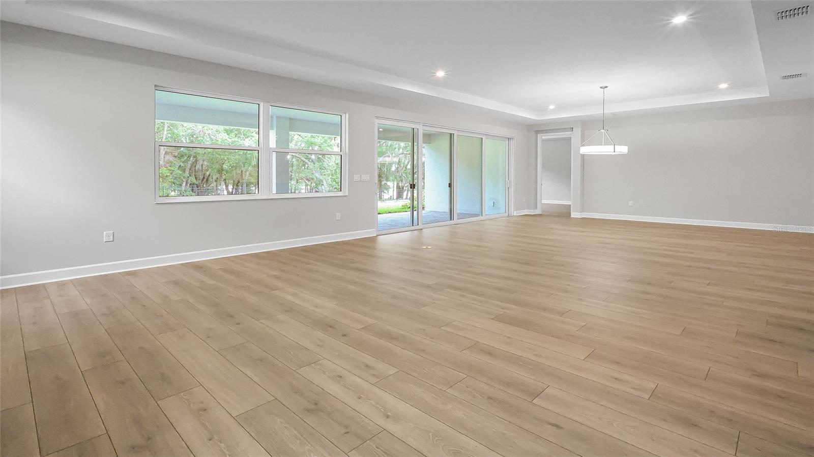 Image 30 of 82 For 960 Club Cresswind Drive