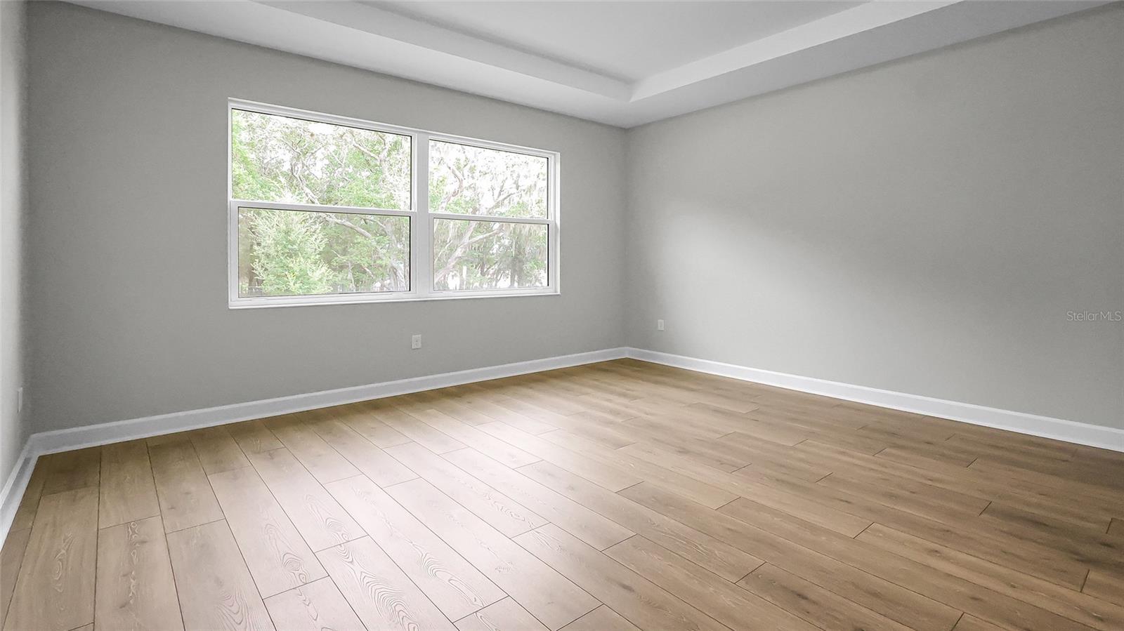 Image 36 of 82 For 960 Club Cresswind Drive