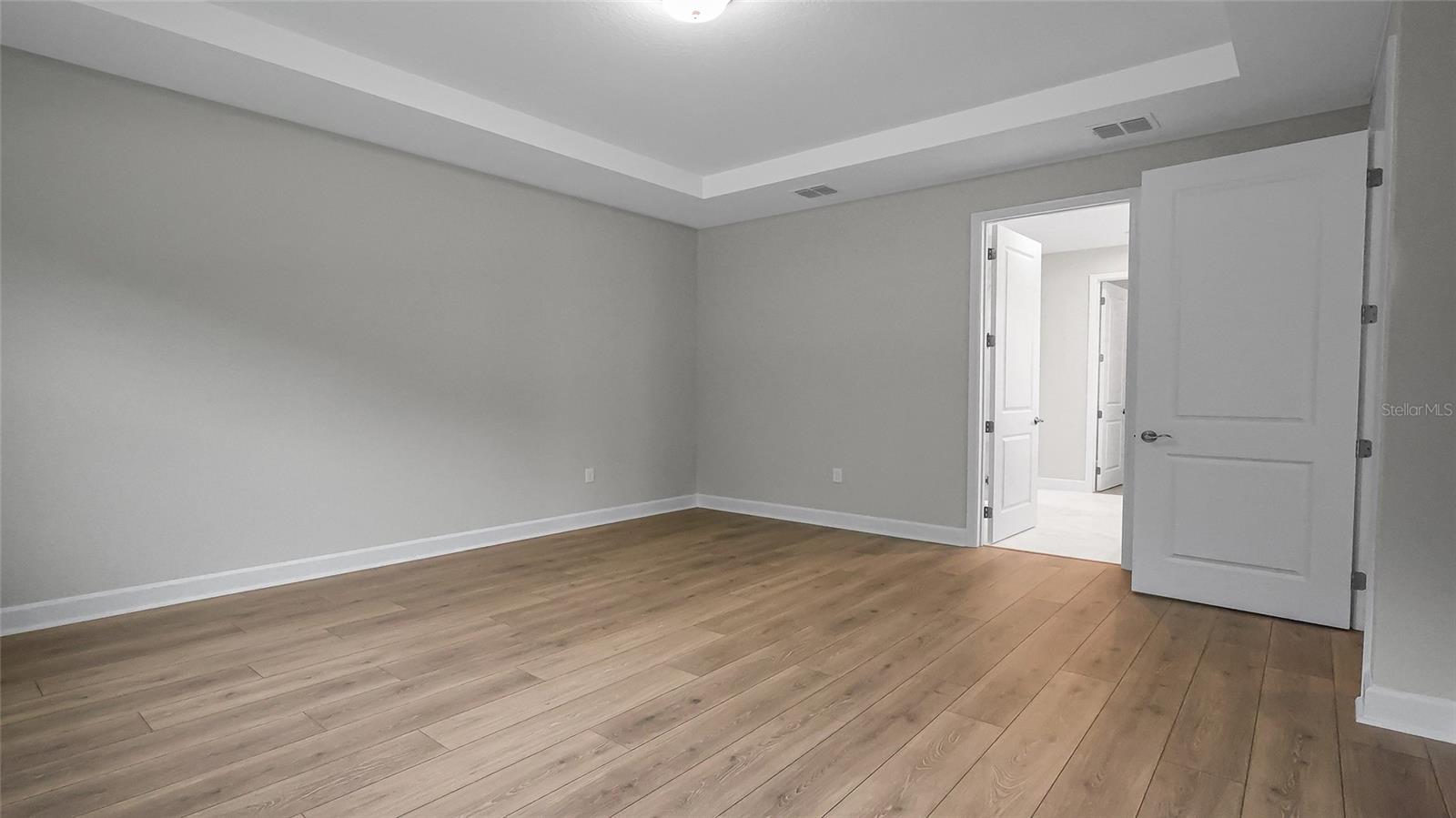 Image 37 of 82 For 960 Club Cresswind Drive