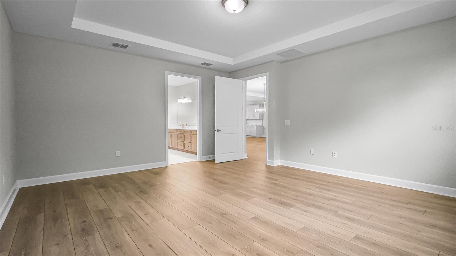 Image 45 of 82 For 960 Club Cresswind Drive