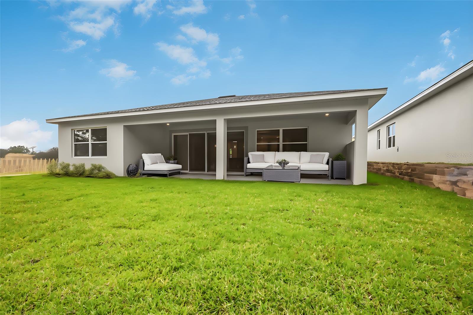 Image 5 of 82 For 960 Club Cresswind Drive