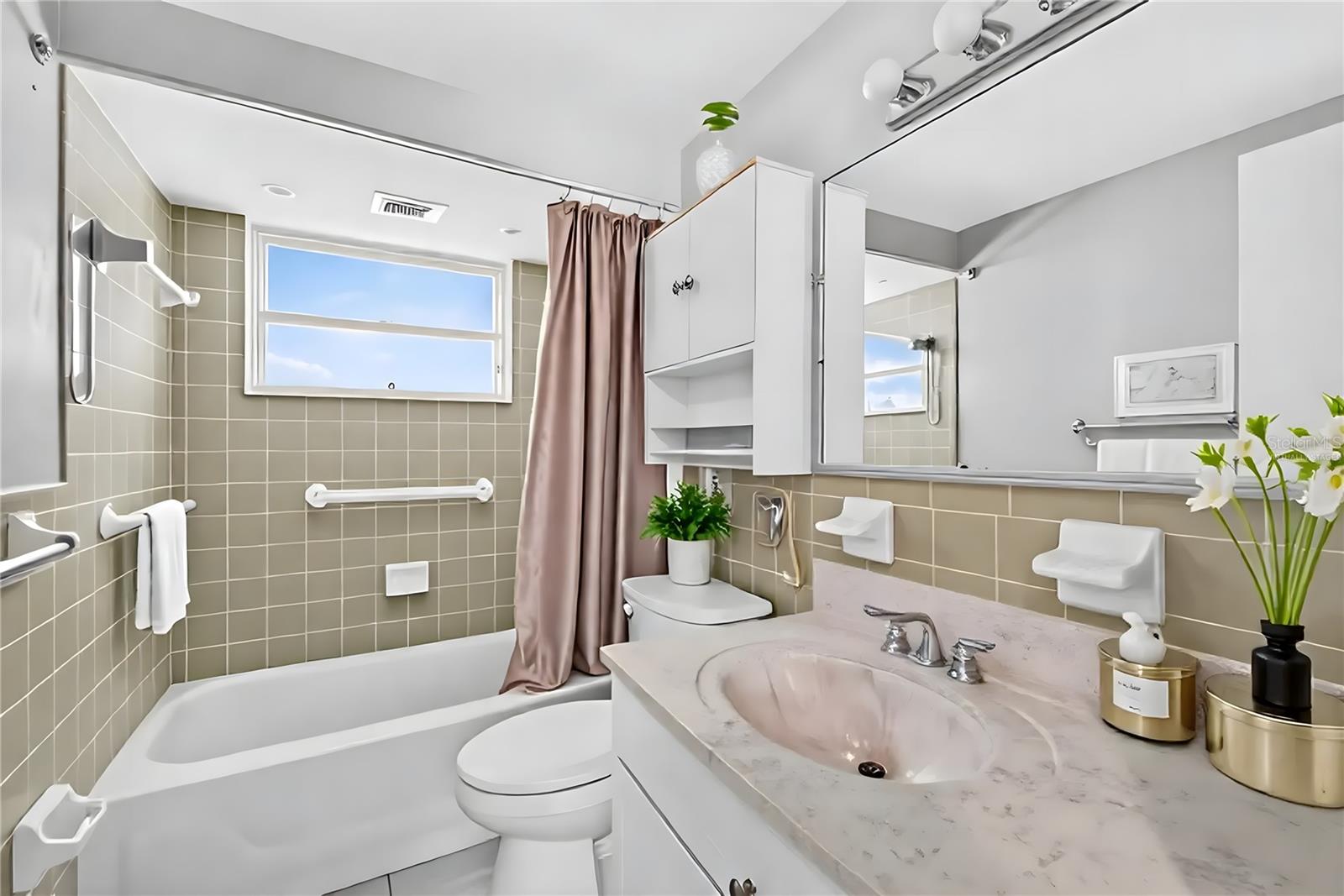 Image 19 of 44 For 5352 Mosaic Drive