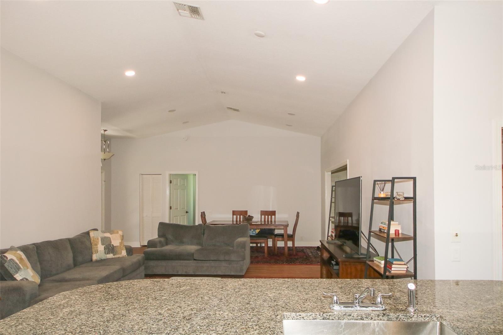 Image 12 of 43 For 8345 Pavilion Drive