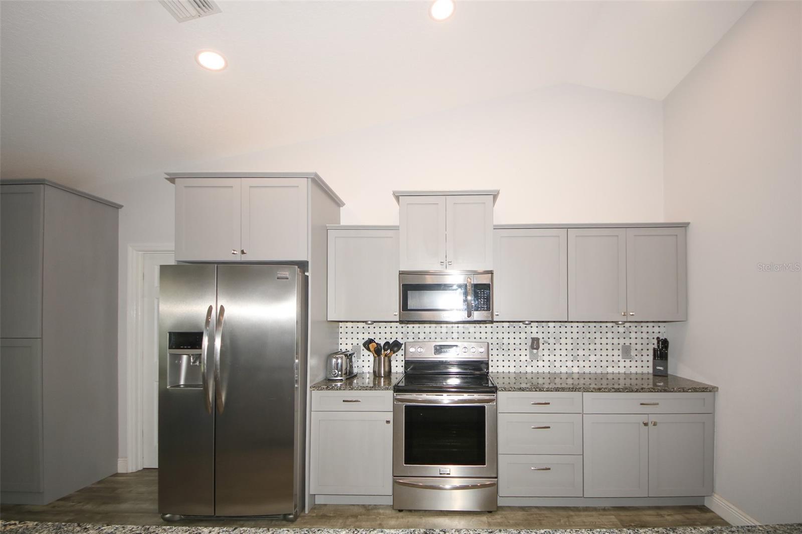 Image 13 of 43 For 8345 Pavilion Drive