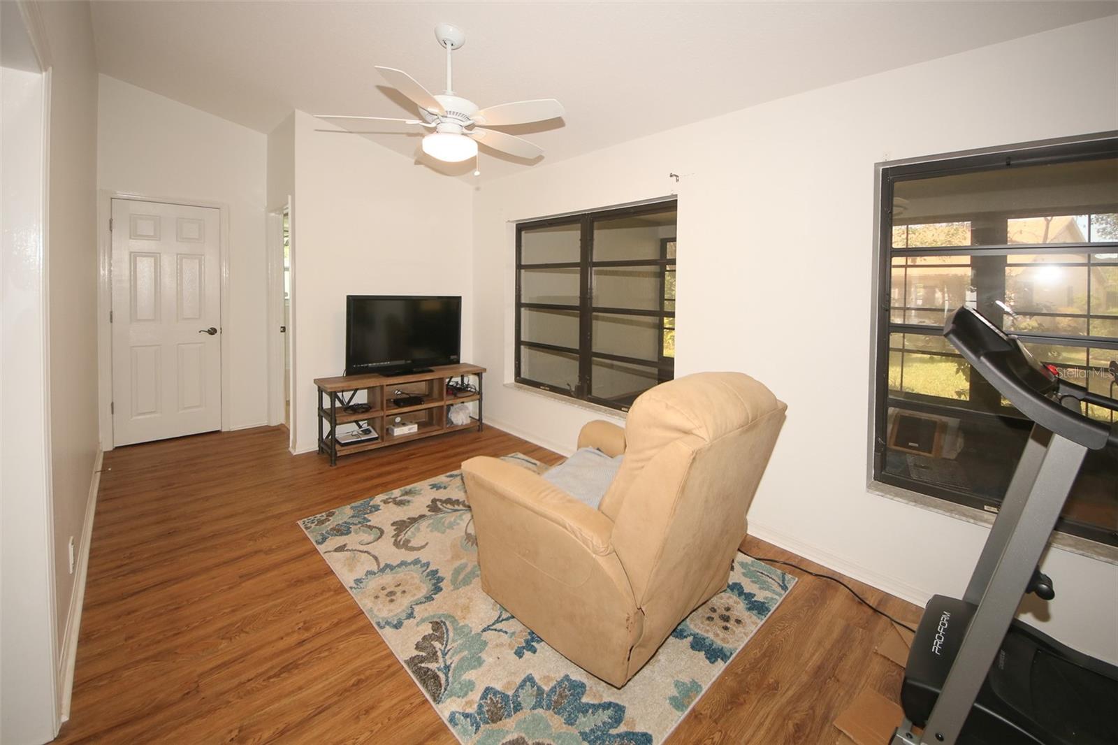 Image 22 of 43 For 8345 Pavilion Drive