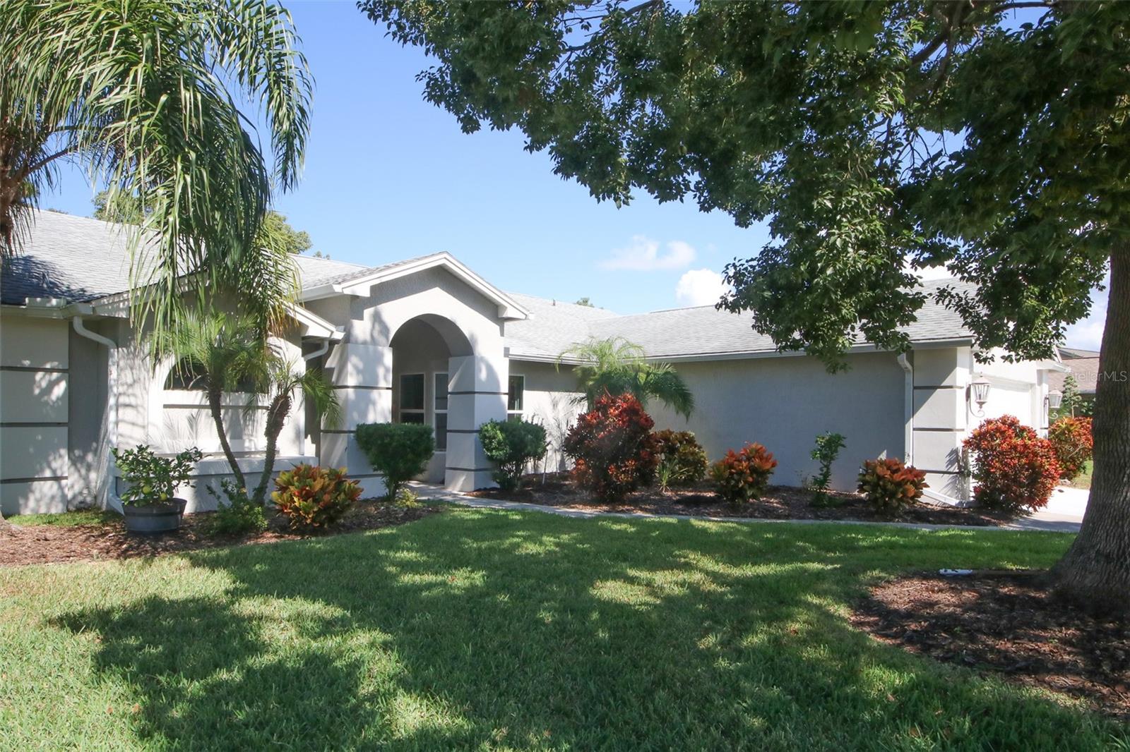 Image 4 of 43 For 8345 Pavilion Drive