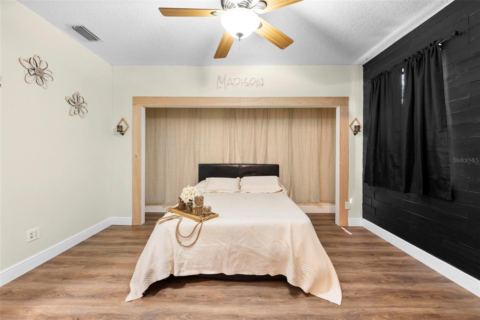 Image 63 of 100 For 15225 Princewood Lane