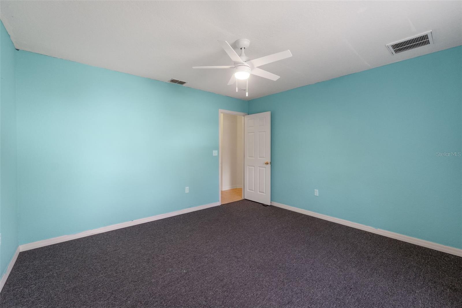 Image 29 of 51 For 3027 Bayshore Drive