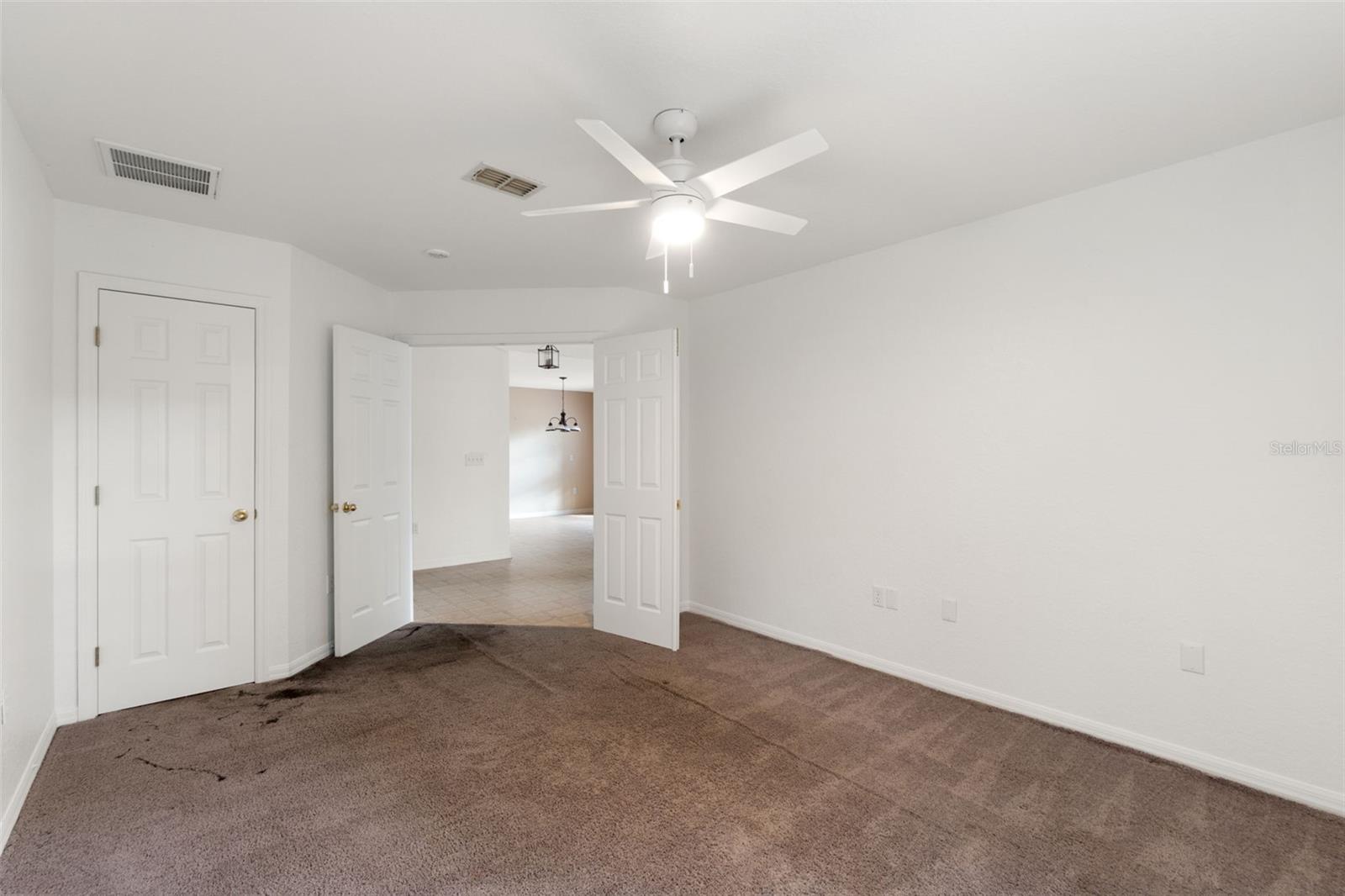 Image 36 of 51 For 3027 Bayshore Drive