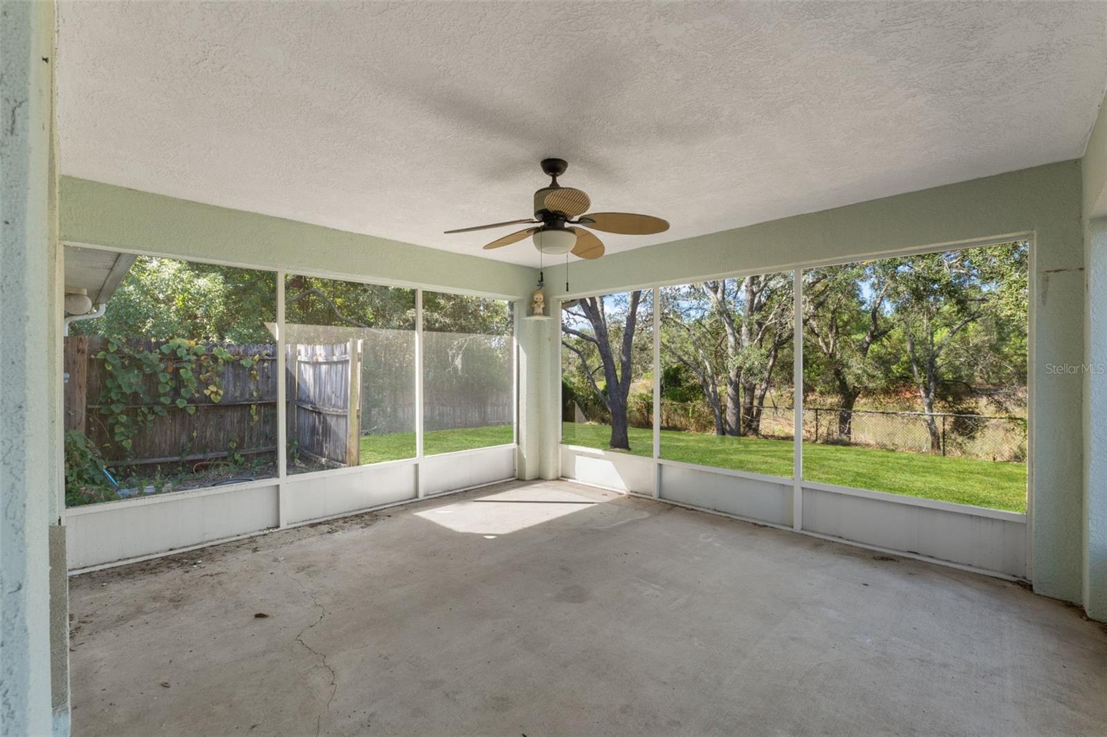 Image 37 of 51 For 3027 Bayshore Drive