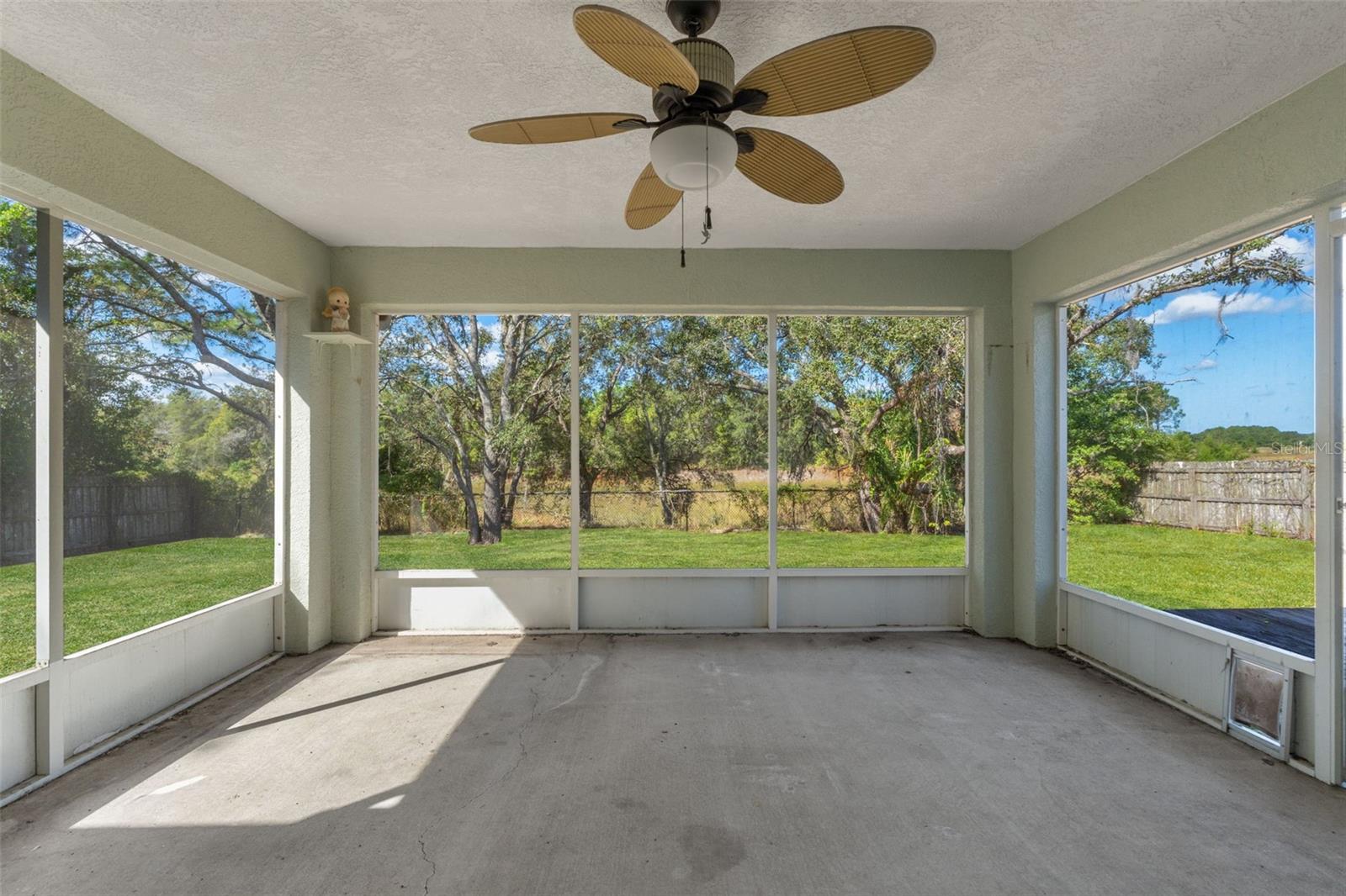 Image 38 of 51 For 3027 Bayshore Drive