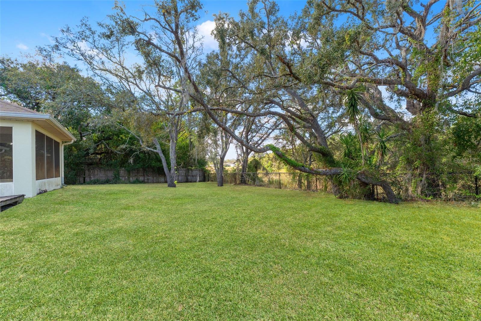 Image 41 of 51 For 3027 Bayshore Drive