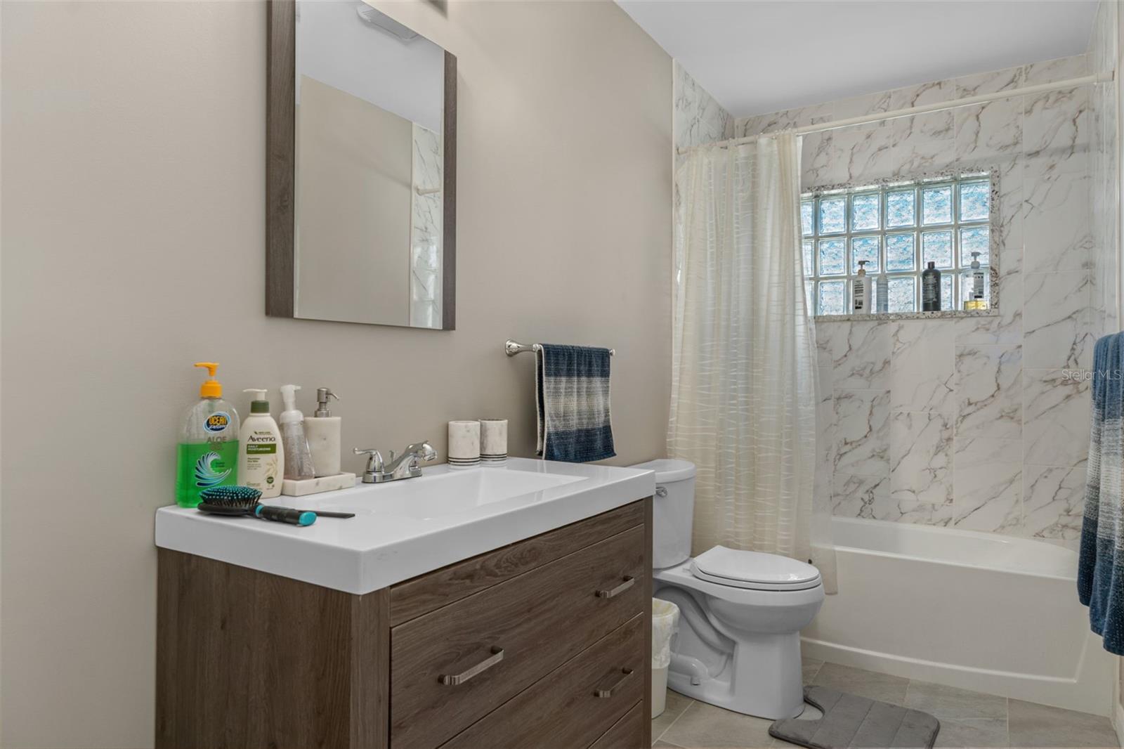 Image 25 of 41 For 7606 Landmark Drive