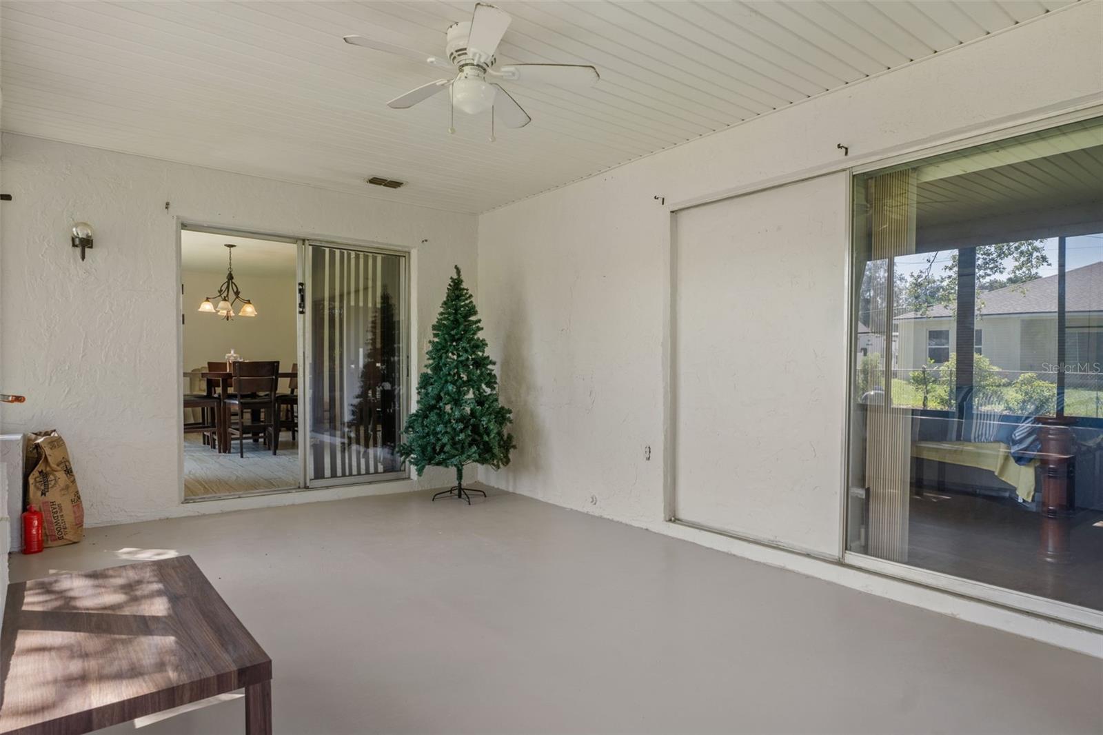 Image 29 of 41 For 7606 Landmark Drive