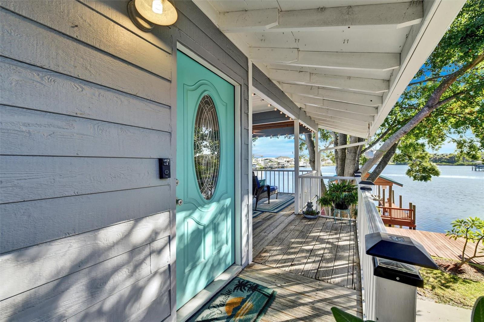 Listing photo id 15 for 9920 Alavista Drive