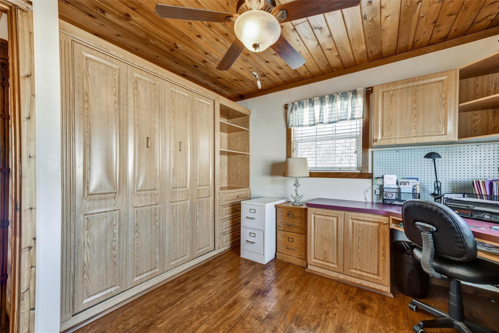 Listing photo id 30 for 9920 Alavista Drive