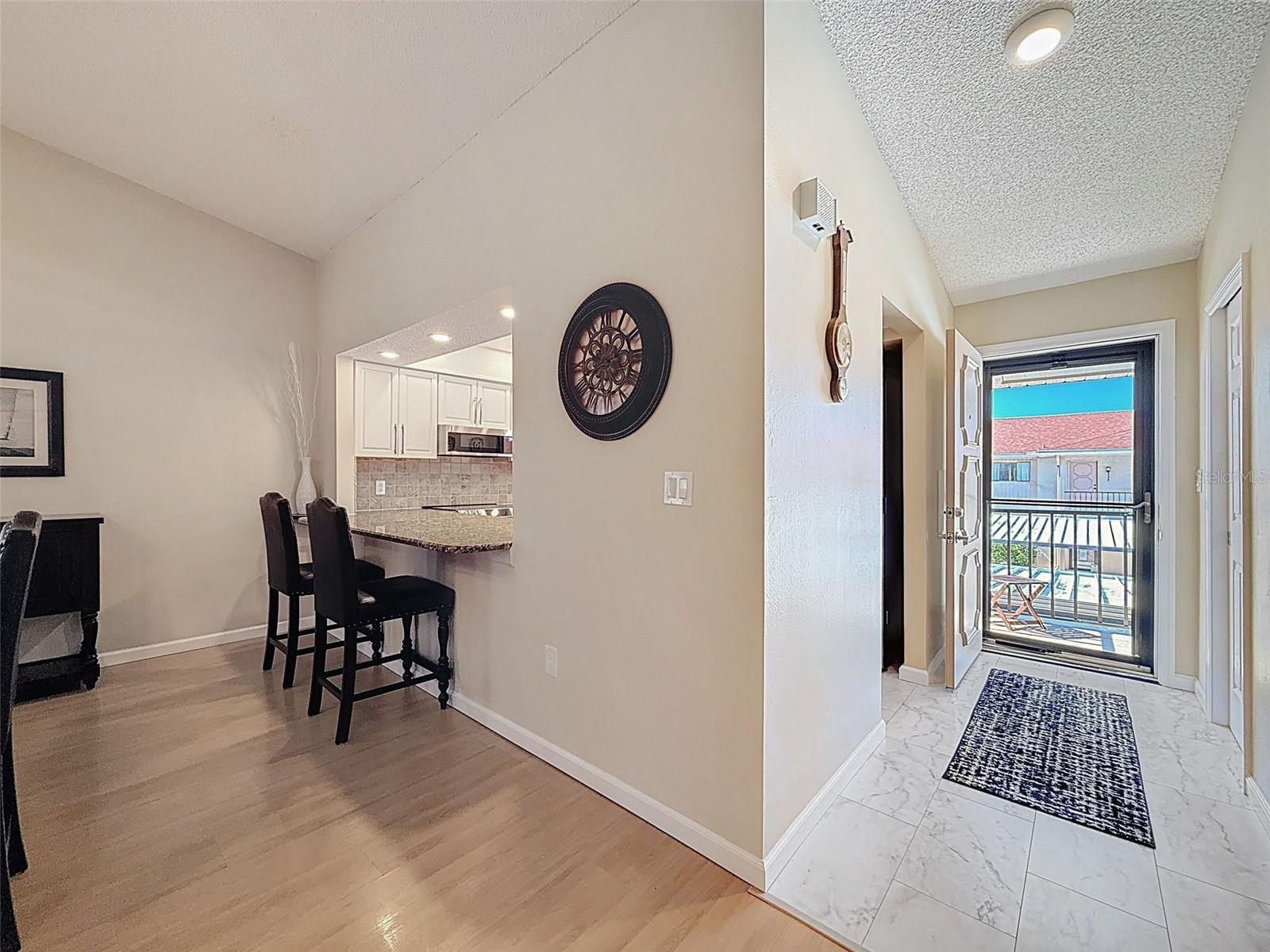 Image 7 of 41 For 9981 Eagles Point Circle 4