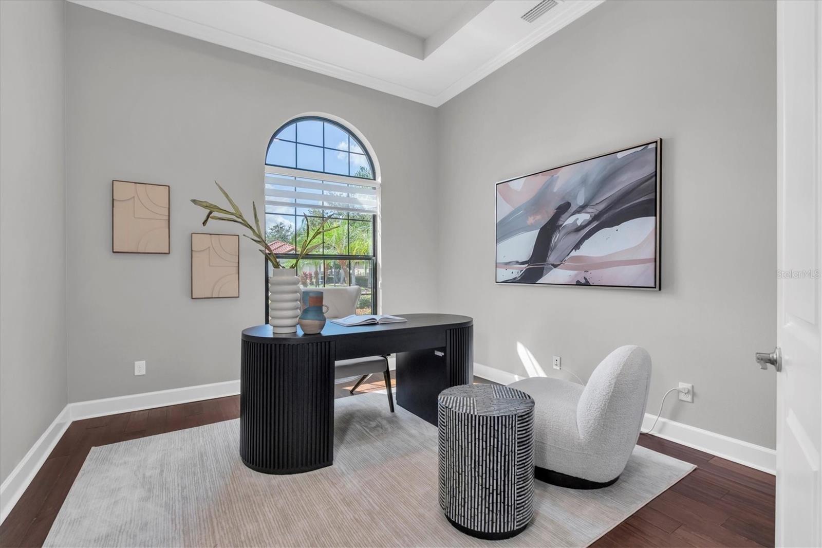 Listing photo id 11 for 1403 Merry Water Drive