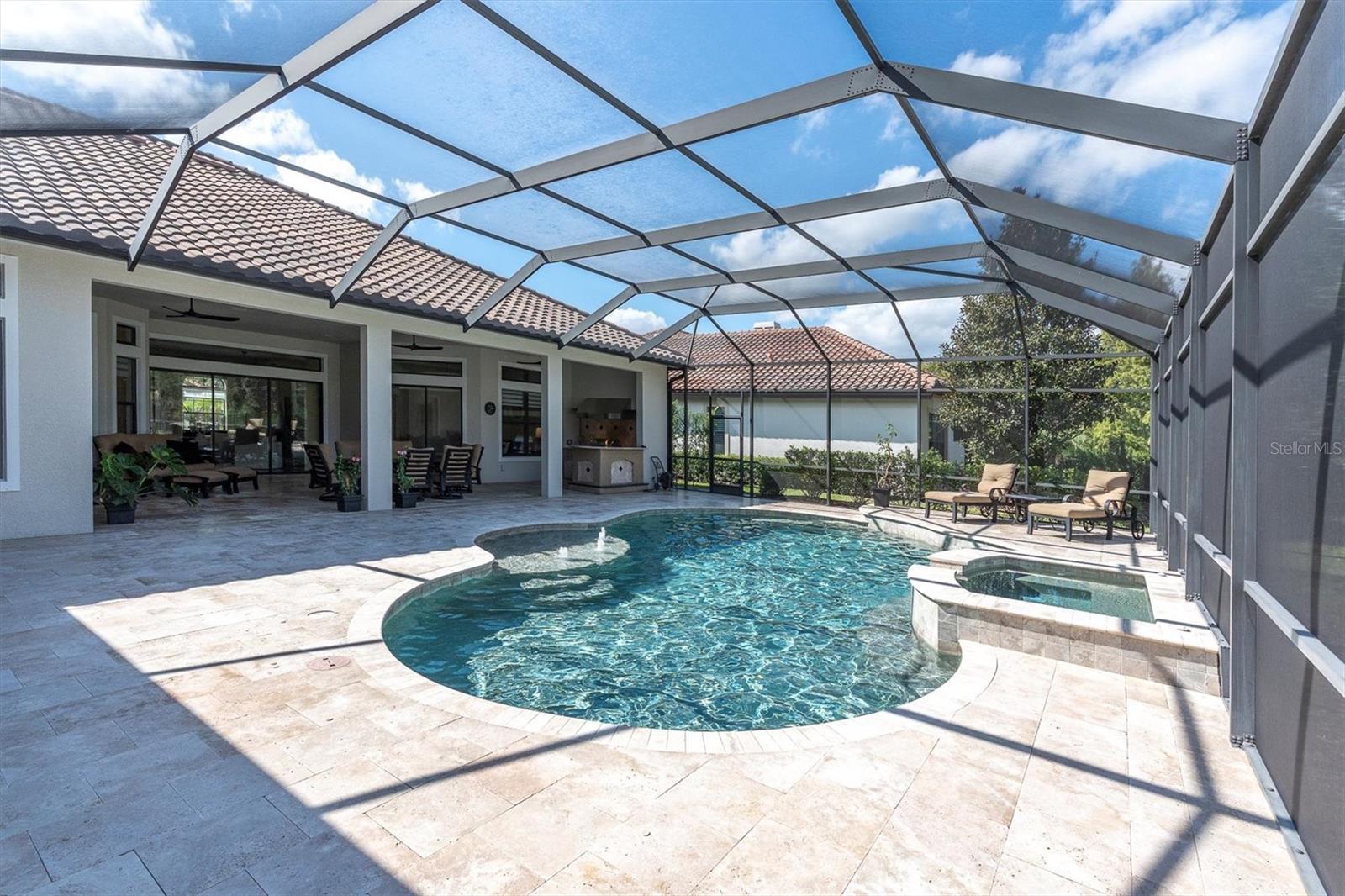 Listing photo id 0 for 1403 Merry Water Drive