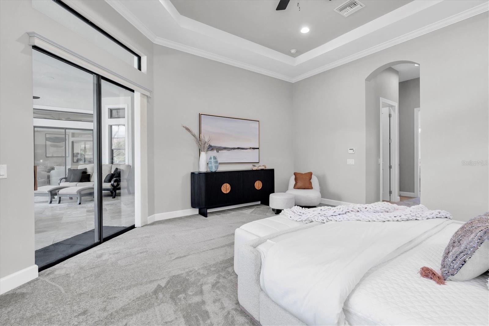 Listing photo id 25 for 1403 Merry Water Drive