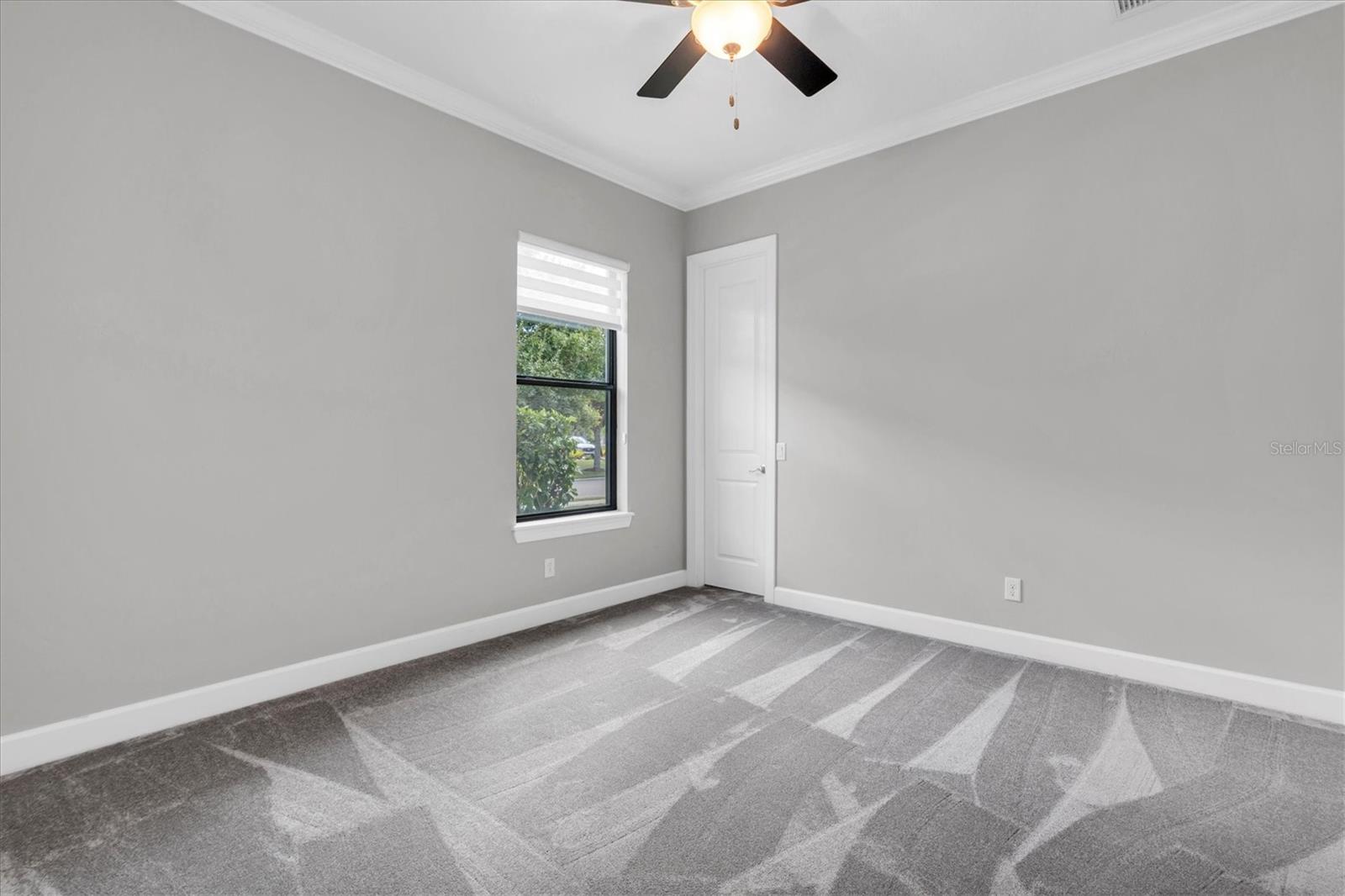 Listing photo id 34 for 1403 Merry Water Drive