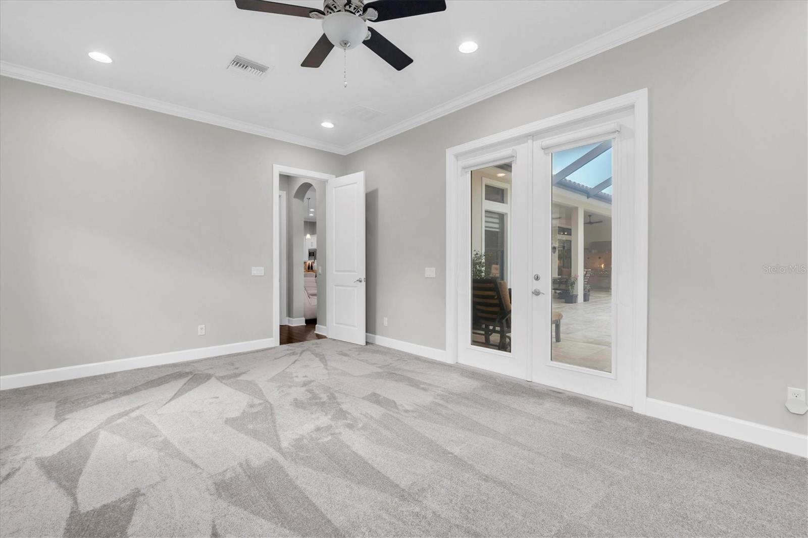 Listing photo id 38 for 1403 Merry Water Drive