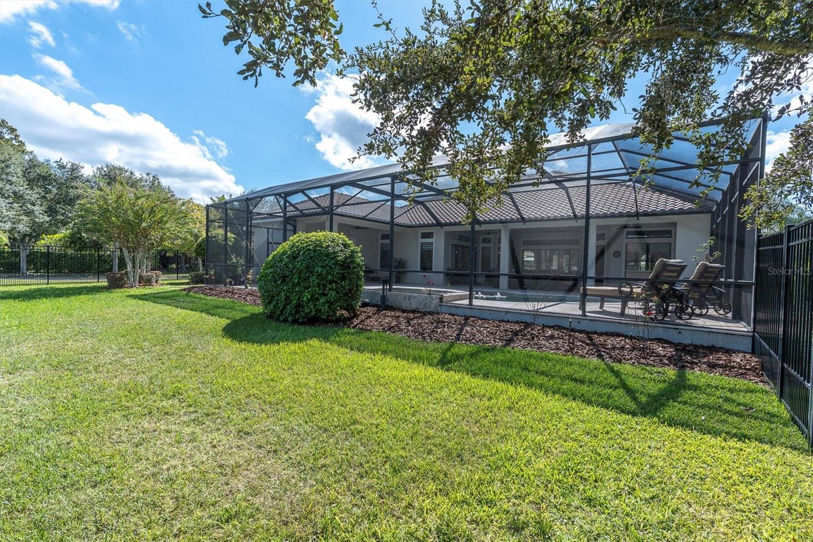 Listing photo id 49 for 1403 Merry Water Drive