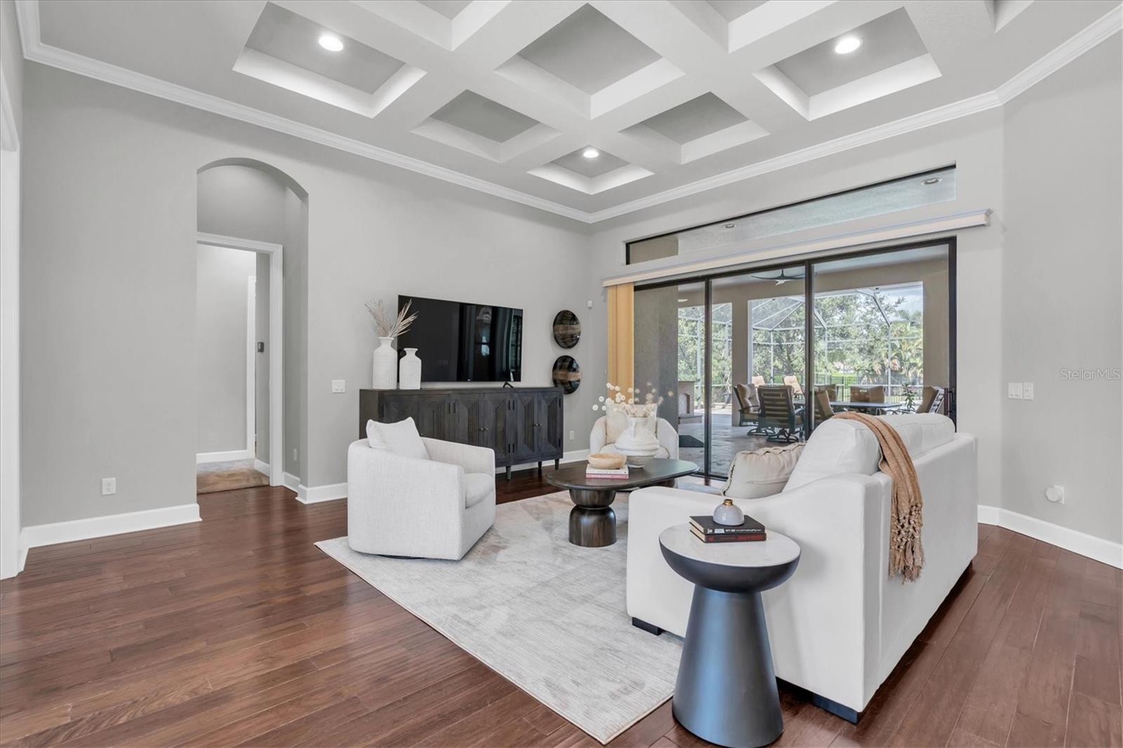 Listing photo id 7 for 1403 Merry Water Drive