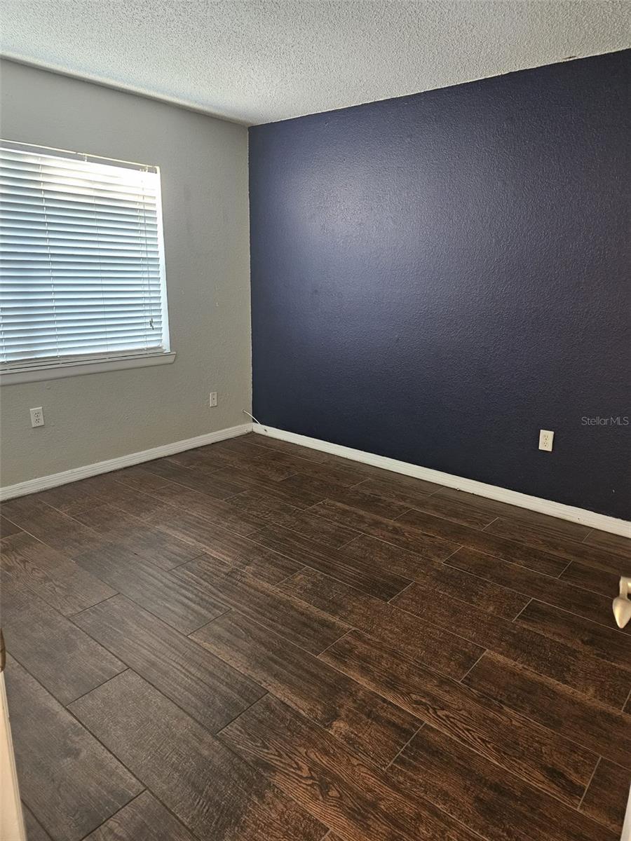 Image 10 of 21 For 14524 Seaford Circle 101