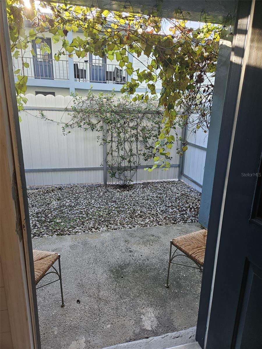 Image 5 of 21 For 14524 Seaford Circle 101