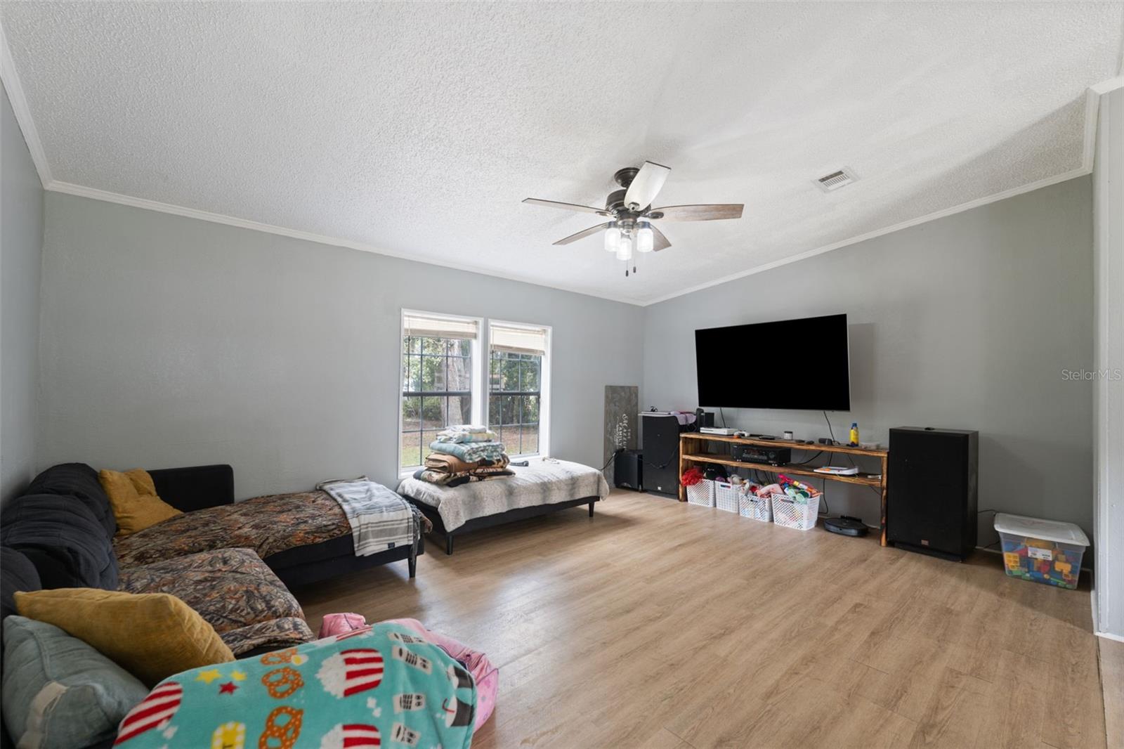 Image 13 of 39 For 9913 Fargo Drive
