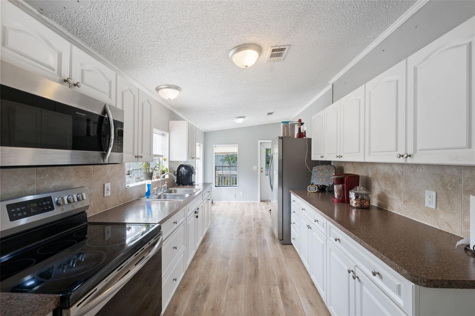 Image 15 of 39 For 9913 Fargo Drive