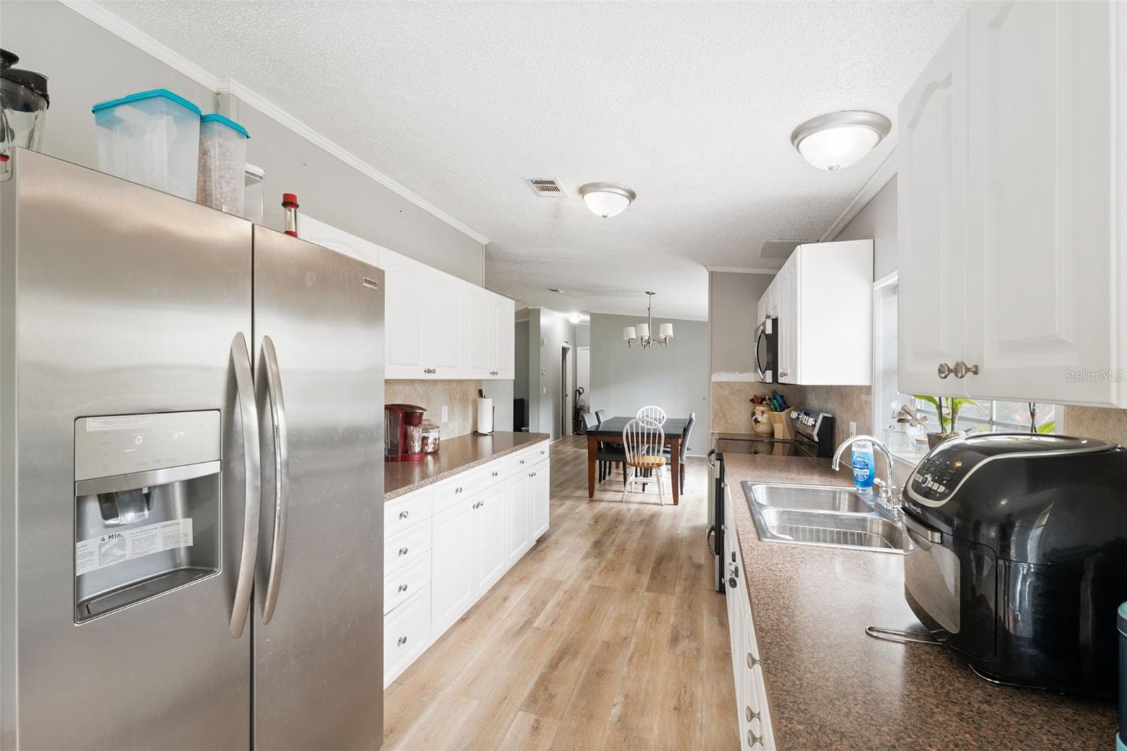 Image 18 of 39 For 9913 Fargo Drive
