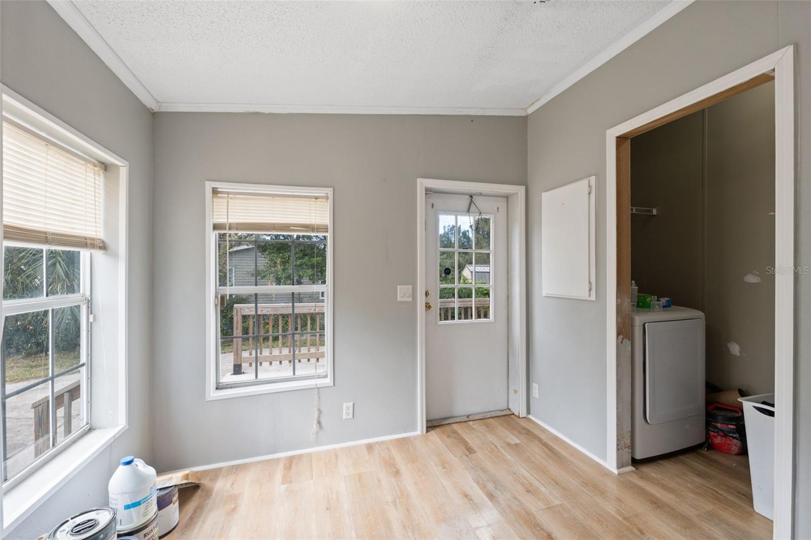 Image 19 of 39 For 9913 Fargo Drive