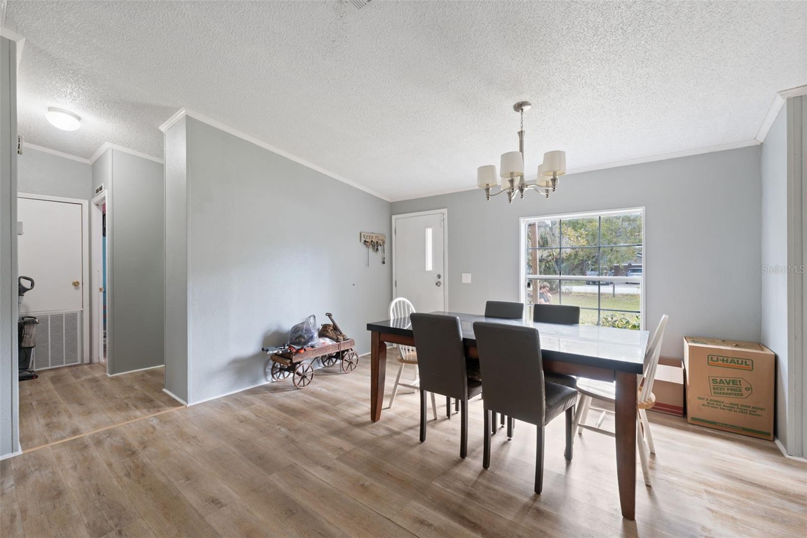 Image 9 of 39 For 9913 Fargo Drive