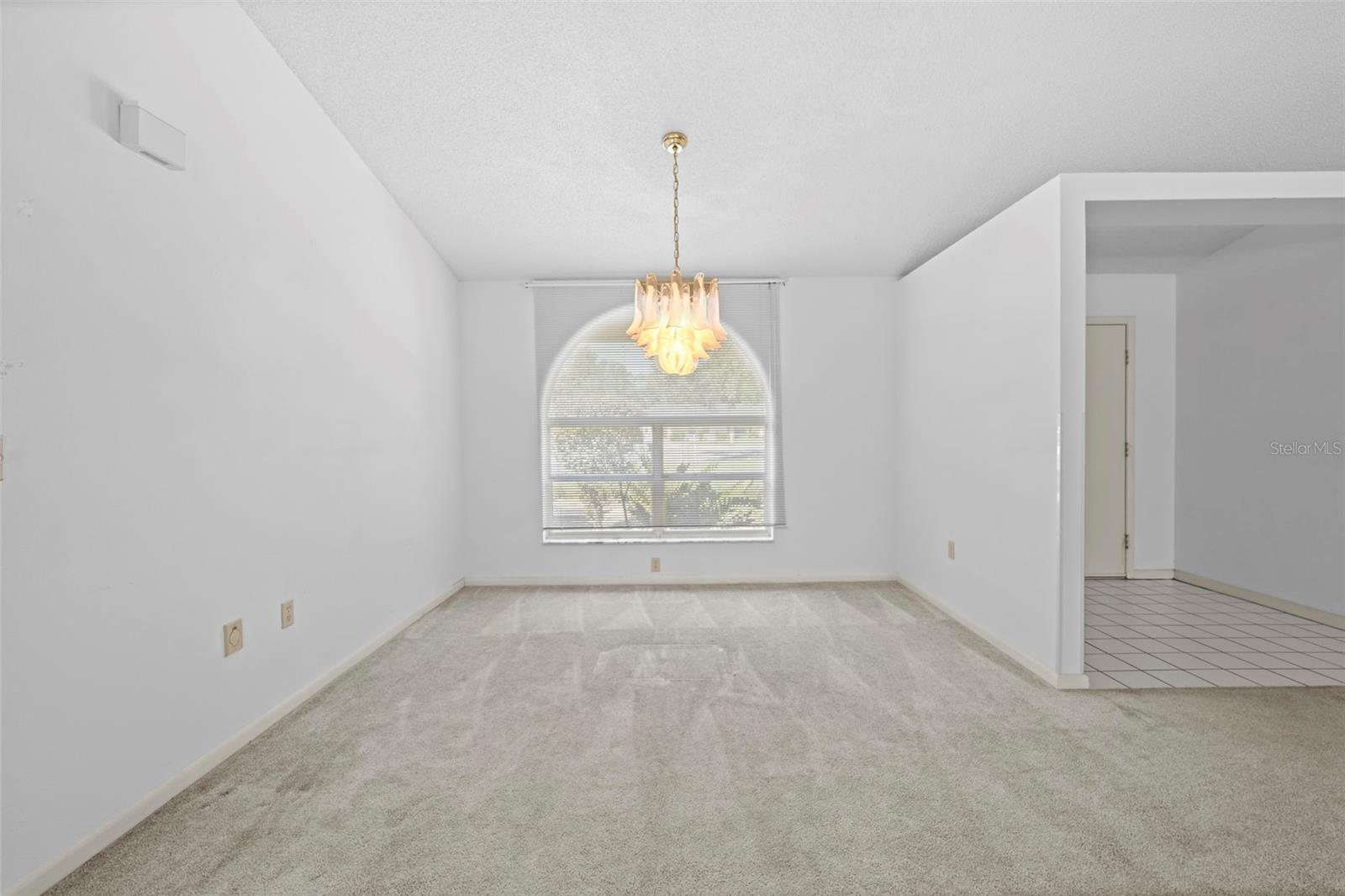 Image 10 of 52 For 18810 Majestic Oak Court