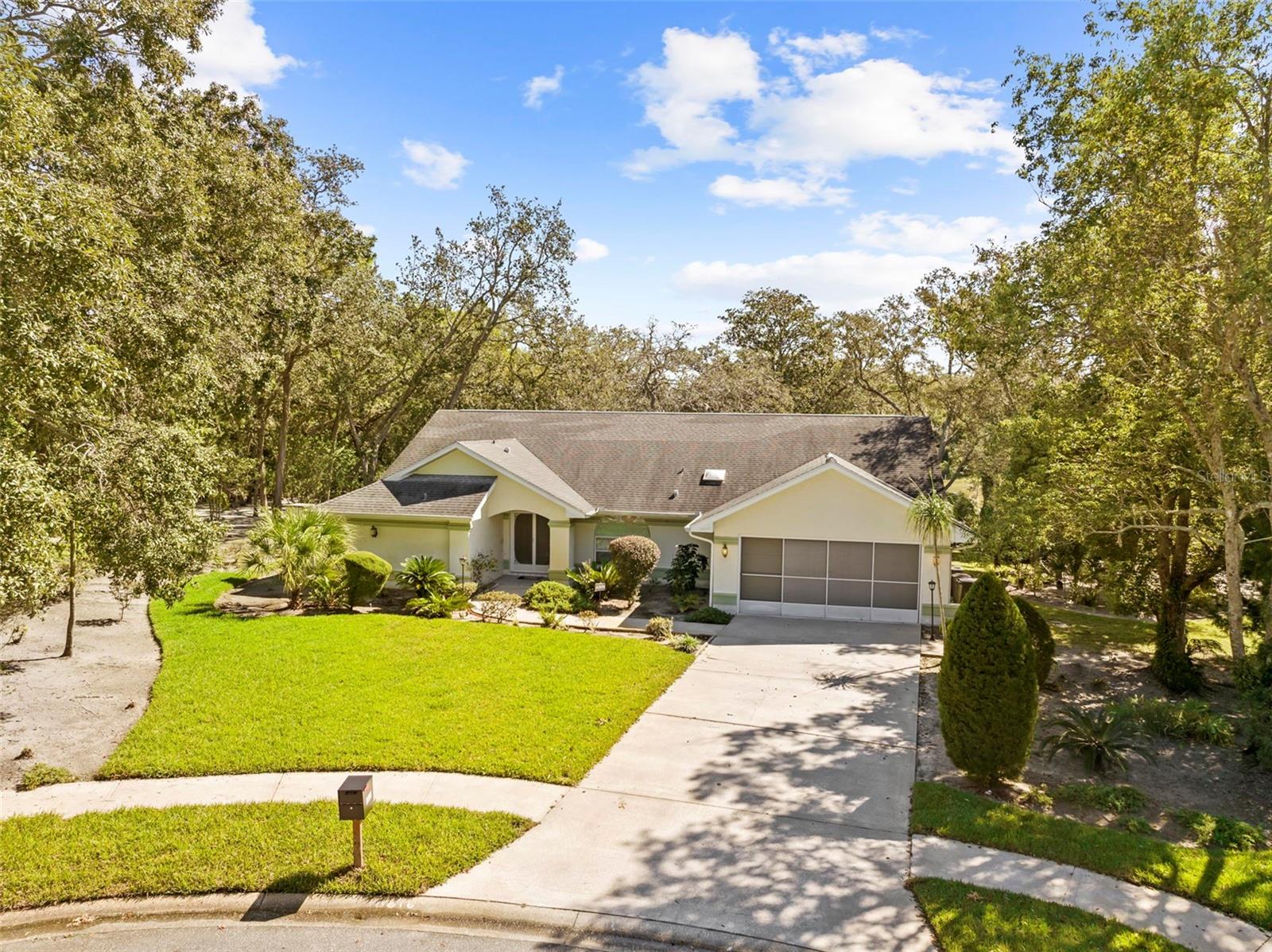 Image 12 of 52 For 18810 Majestic Oak Court