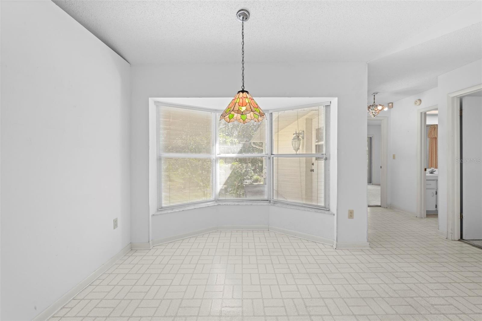 Image 15 of 52 For 18810 Majestic Oak Court