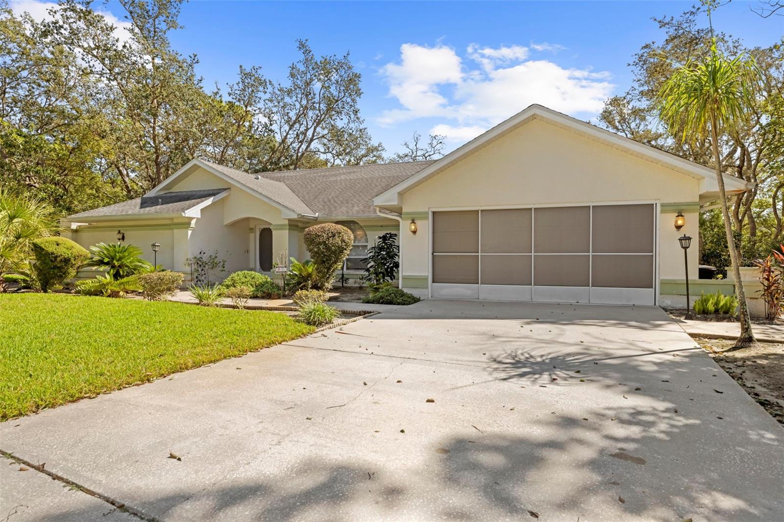 Image 3 of 52 For 18810 Majestic Oak Court