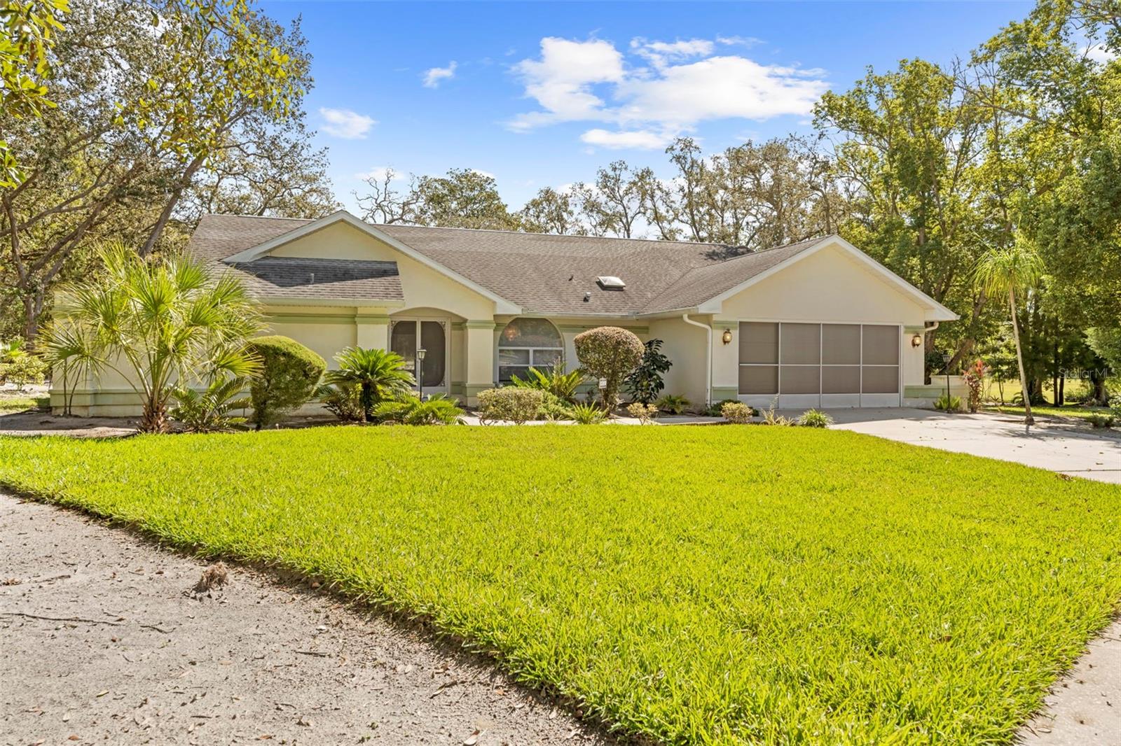 Image 34 of 52 For 18810 Majestic Oak Court