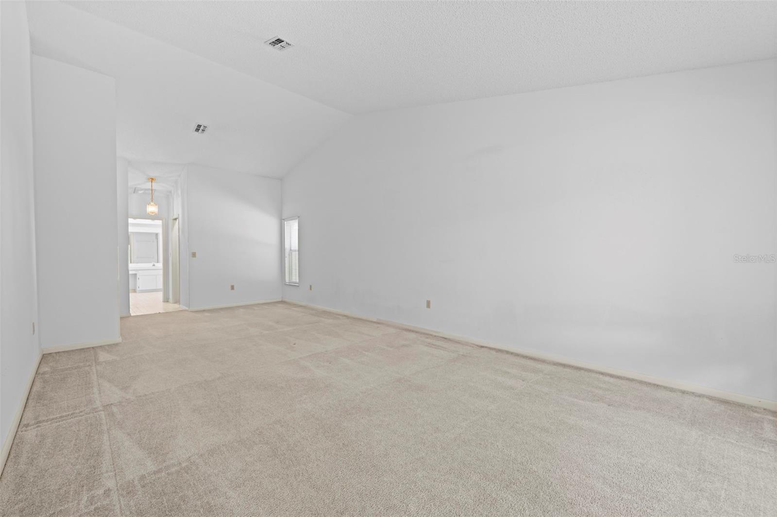 Image 36 of 52 For 18810 Majestic Oak Court