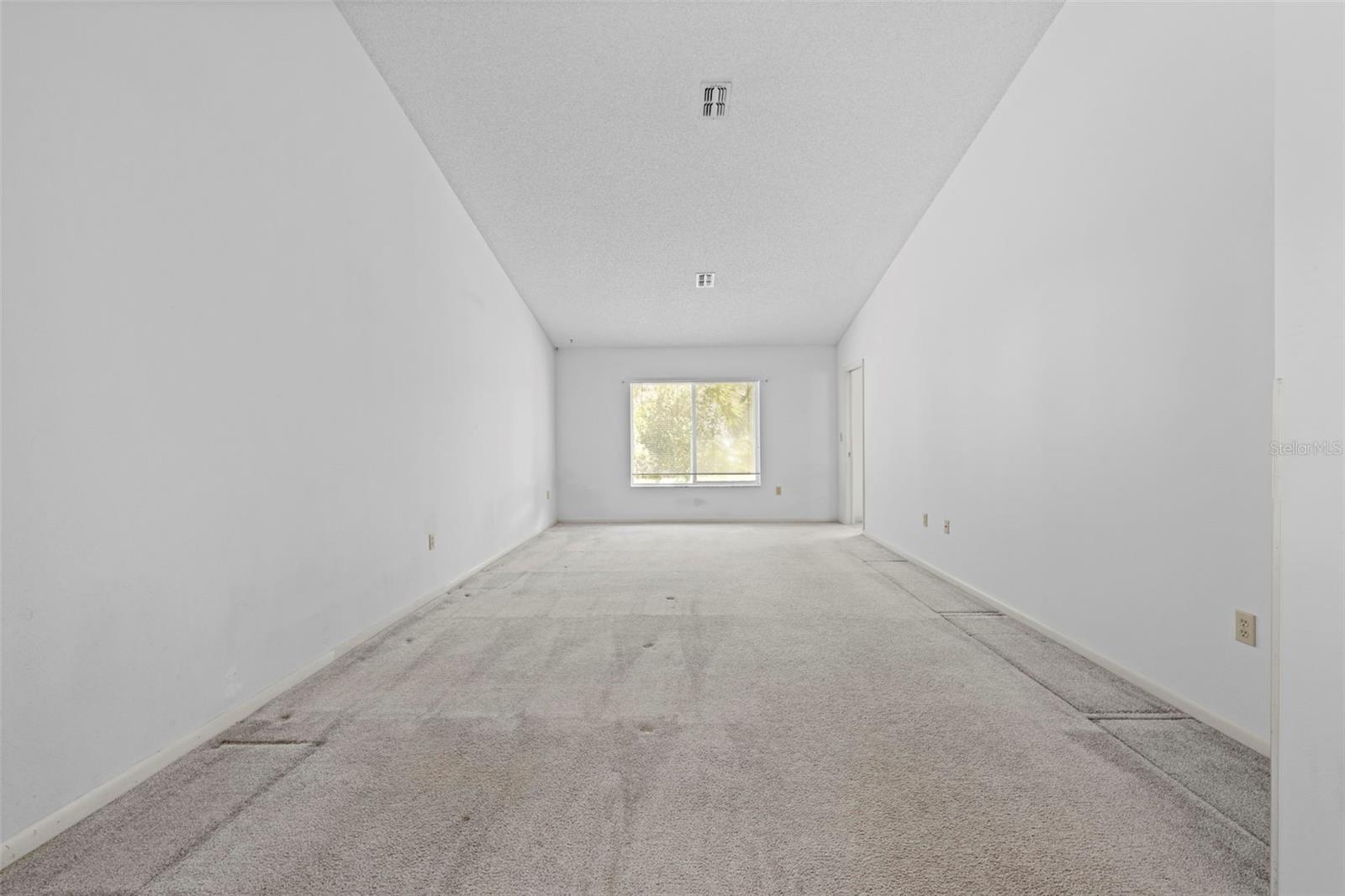 Image 38 of 52 For 18810 Majestic Oak Court